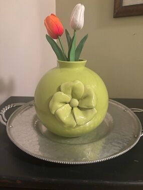 Vintage Three Hands Corp. 3D Floral Chartreuse Ceramic Bud Vase